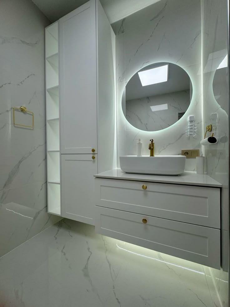 Minimal banyo dolabı modeli B03
